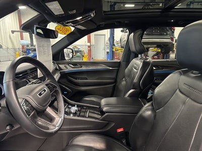 2022 Jeep Grand Cherokee Overland