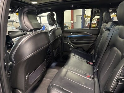 2022 Jeep Grand Cherokee Overland