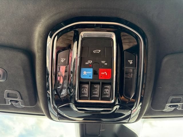 2023 Jeep Grand Cherokee L Summit Reserve
