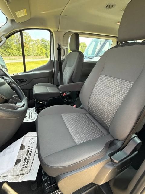 2024 Ford Transit Passenger Wagon XL