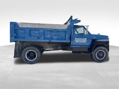1994 Ford F700 Base