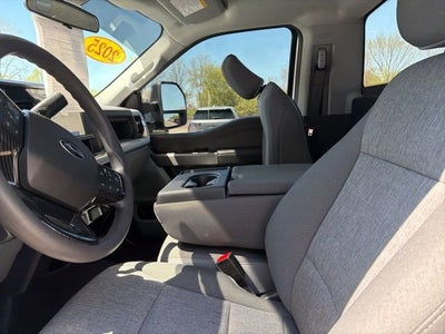 2025 Ford Super Duty F-350 SRW XL