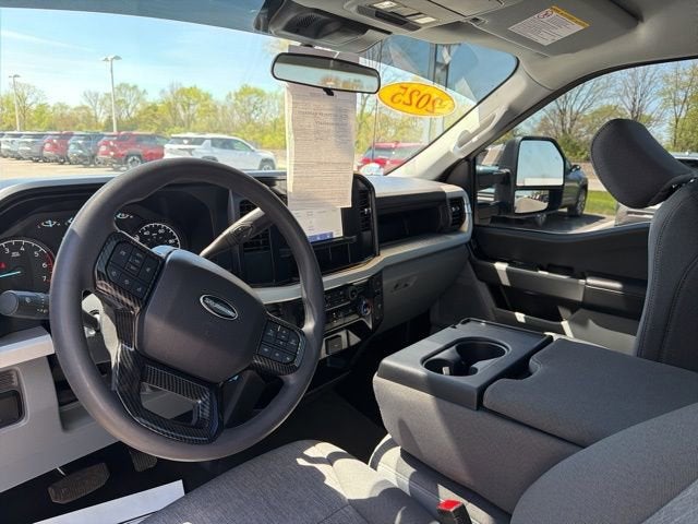 2025 Ford Super Duty F-350 SRW XL