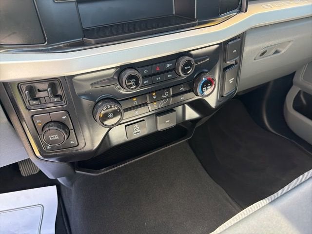 2025 Ford Super Duty F-350 SRW XL