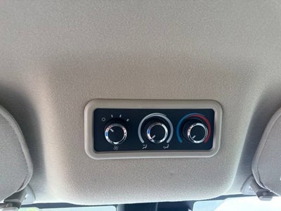 2025 Chevrolet Express Passenger 1LT