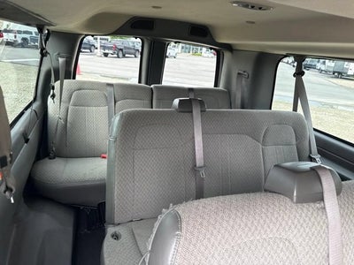 2025 Chevrolet Express Passenger 1LT