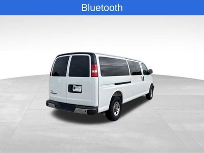 2025 Chevrolet Express Passenger 1LT