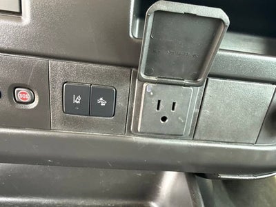 2025 Chevrolet Express Passenger 1LT