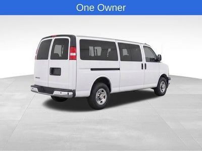 2025 Chevrolet Express Passenger 1LT