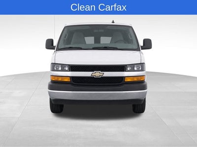 2025 Chevrolet Express Passenger 1LT