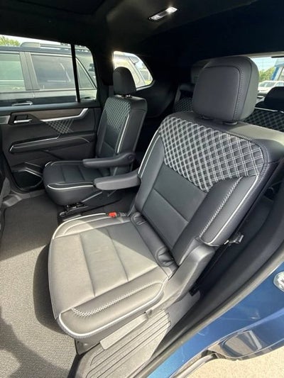 2025 GMC Acadia Denali