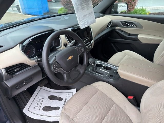 2022 Chevrolet Traverse LS