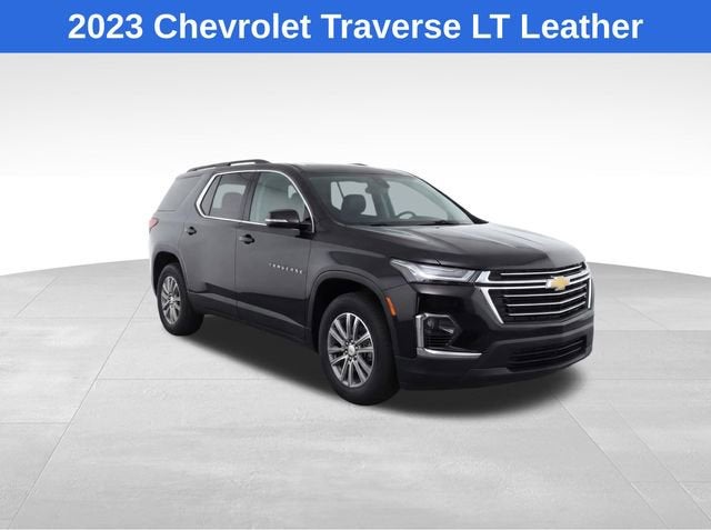 2023 Chevrolet Traverse LT Leather