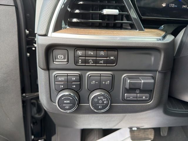 2025 Chevrolet Suburban High Country