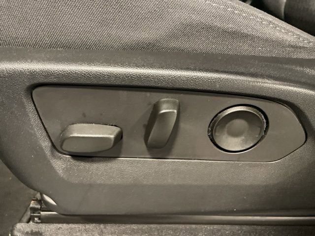 2023 Chevrolet Suburban LS