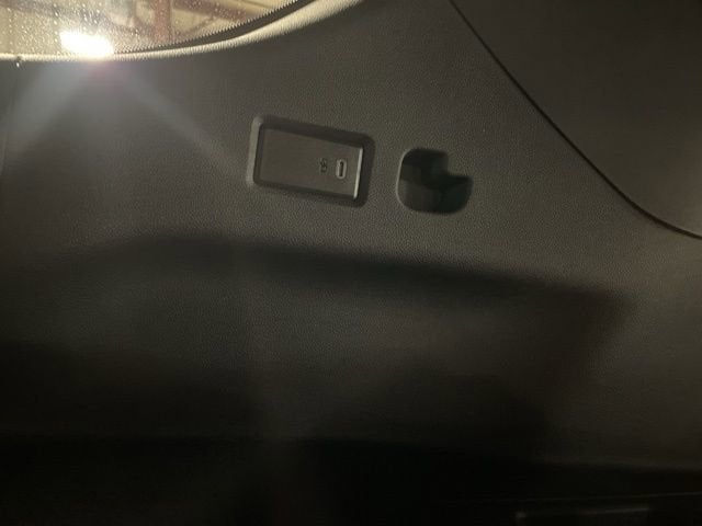 2023 Chevrolet Suburban LS