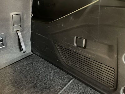 2023 Chevrolet Suburban LS