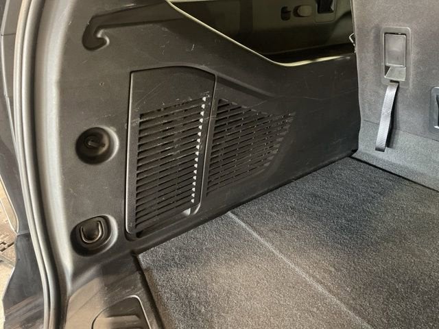 2023 Chevrolet Suburban LS