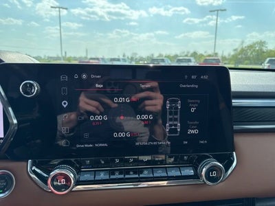 2025 GMC Canyon AT4