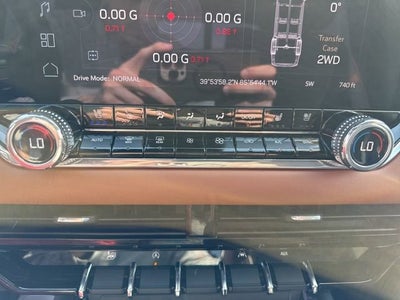 2025 GMC Canyon AT4
