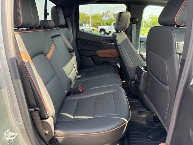2025 GMC Canyon AT4