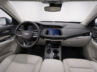 2023 Cadillac XT4 AWD Premium Luxury