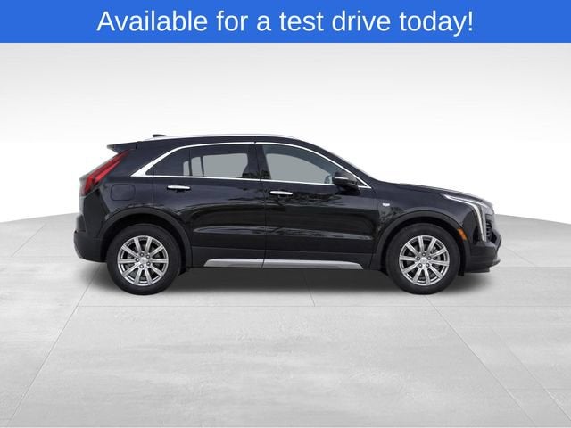 2023 Cadillac XT4 AWD Premium Luxury