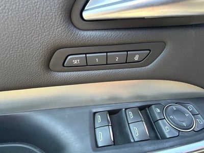 2023 Cadillac XT4 AWD Premium Luxury