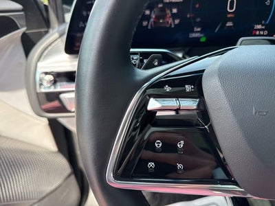 2024 Cadillac LYRIQ Luxury 2