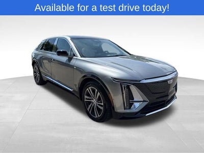 2024 Cadillac LYRIQ Luxury 2