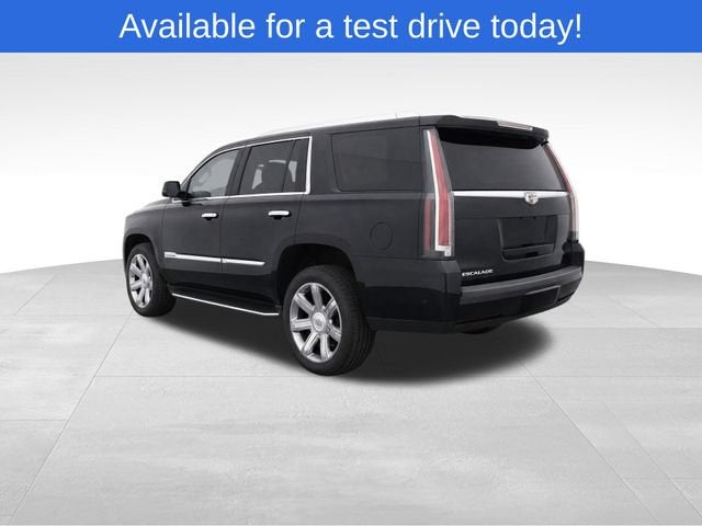 2016 Cadillac Escalade Luxury Collection