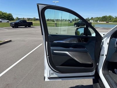 2025 Cadillac ESCALADE IQ Luxury 2
