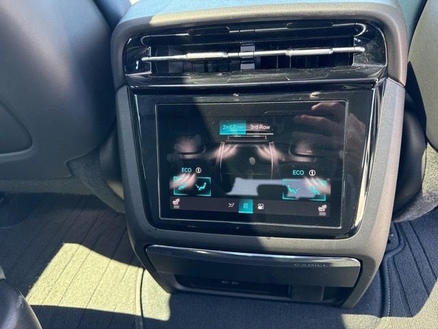 2025 Cadillac ESCALADE IQ Luxury 2