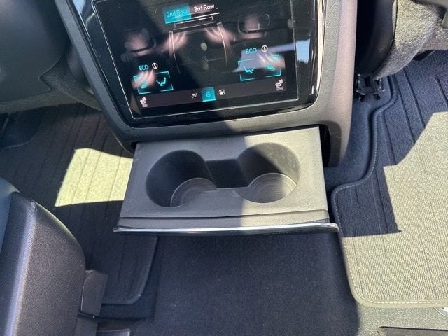 2025 Cadillac ESCALADE IQ Luxury 2