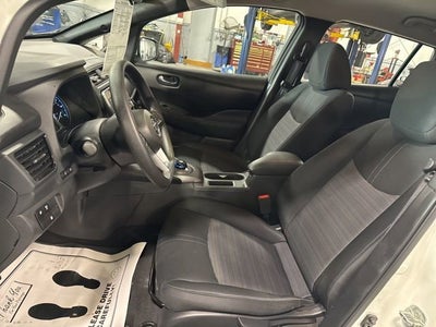 2022 Nissan LEAF S