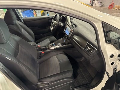 2022 Nissan LEAF S
