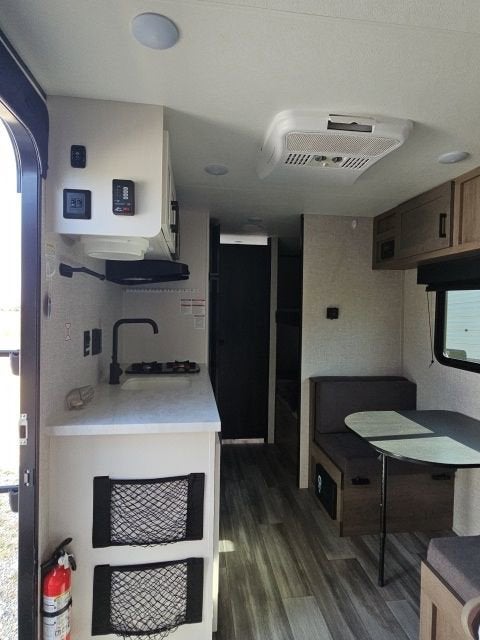 2024 JAYCO JAY FLIGHT Base