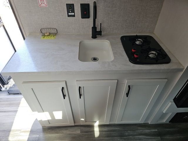 2024 JAYCO JAY FLIGHT Base