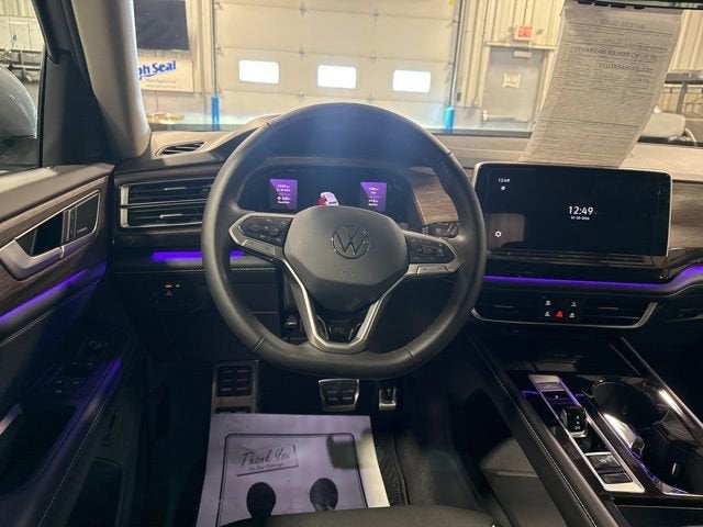 2026 Volkswagen Atlas 2.0T SEL Premium R-Line