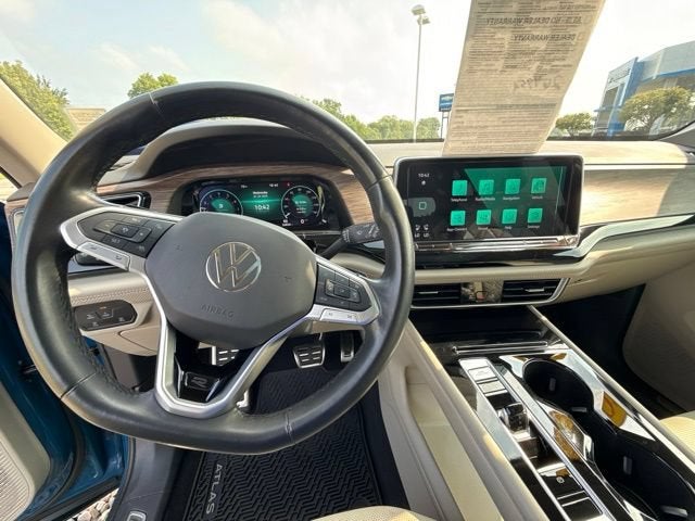 2025 Volkswagen Atlas 2.0T SEL Premium R-Line