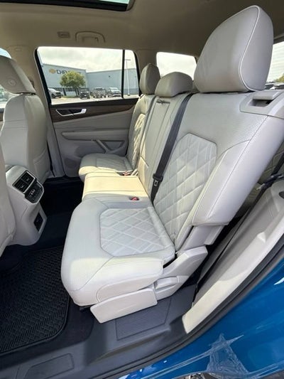 2025 Volkswagen Atlas 2.0T SEL Premium R-Line