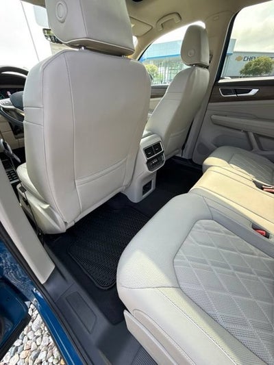 2025 Volkswagen Atlas 2.0T SEL Premium R-Line