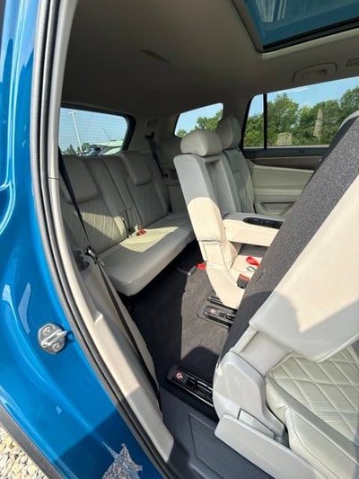 2025 Volkswagen Atlas 2.0T SEL Premium R-Line