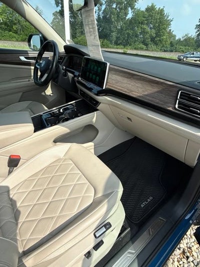2025 Volkswagen Atlas 2.0T SEL Premium R-Line