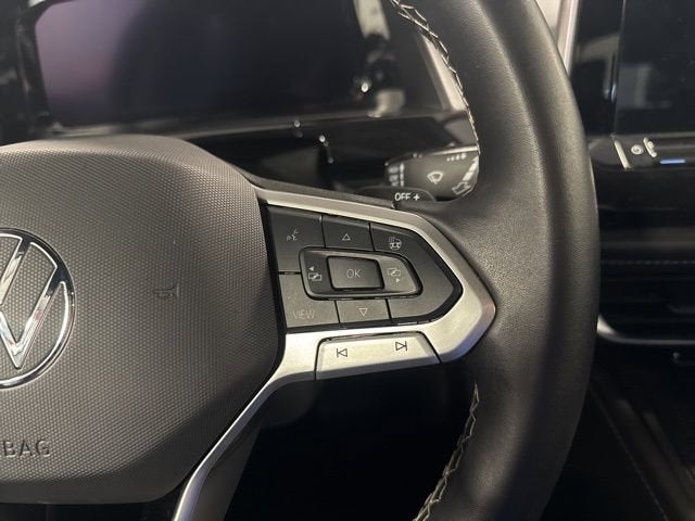 2025 Volkswagen Atlas Cross Sport 2.0T SE w/Technology