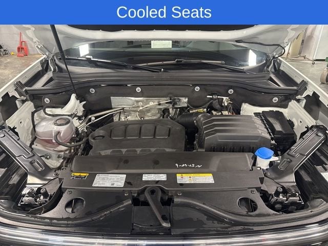 2025 Volkswagen Atlas Cross Sport 2.0T SE w/Technology