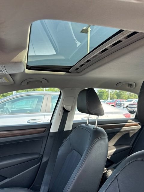 2020 Volkswagen Passat 2.0T SEL