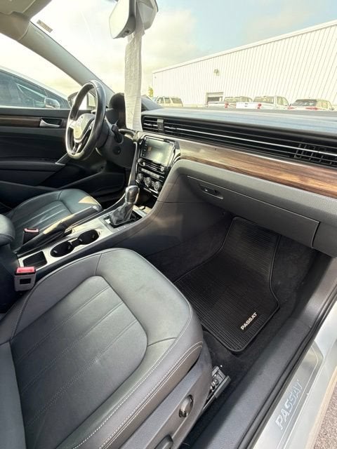 2020 Volkswagen Passat 2.0T SEL