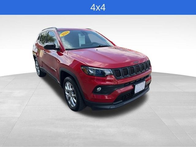 2023 Jeep Compass Latitude Lux
