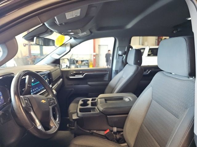 2022 Chevrolet Silverado 1500 LT (2FL)